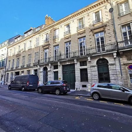 Le Fuschia Apartment Rouen Exterior photo